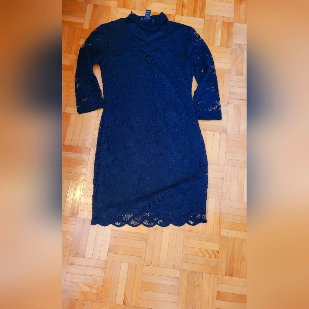 Streetwear Society Black Sheath Dress with Bell Sleeves